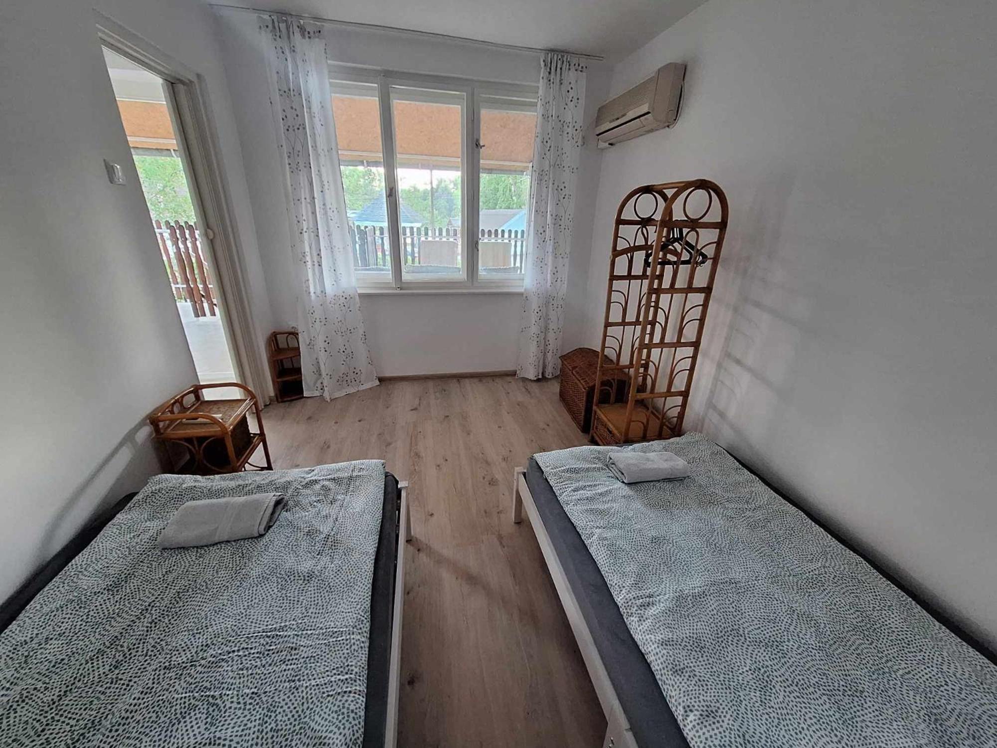 Sarga311 Ueduelohaz Szeged Villa Dış mekan fotoğraf